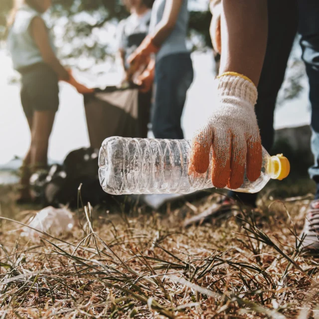 🌍✨ Get ready to help clean up Downtown Reno on April 5th from 10 AM - 1 PM! Join @dubsreno and @ktmbeautiful for a community cleanup event that makes a difference. 🧹🌱
Pick up trash around town, bring it to Dubs, and earn food and drink rewards for your efforts! 🍻🍔 The more you bring, the more you get! Let's keep our city beautiful and celebrate a cleaner, greener Reno! 
#RenoTahoe #RenoEvents #RenoIsRad #BiggestLittleCity